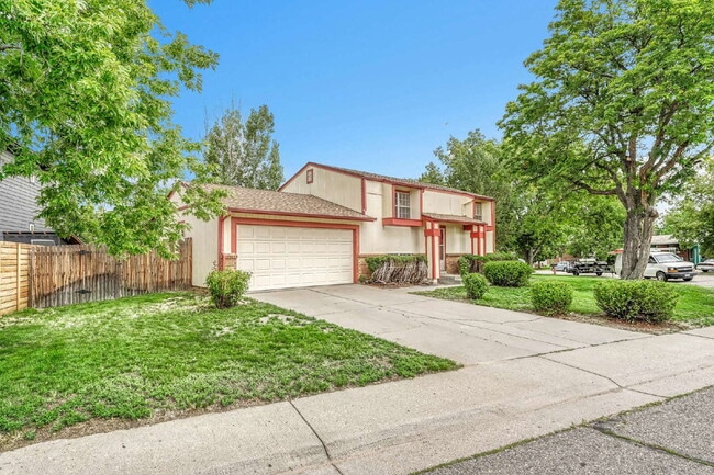 Primary Photo - $2,395 - 3 Bed, 2 Bath Home in Aurora with...