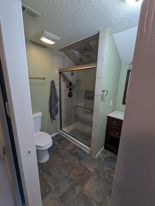 Building Photo - 1210 Syracuse St