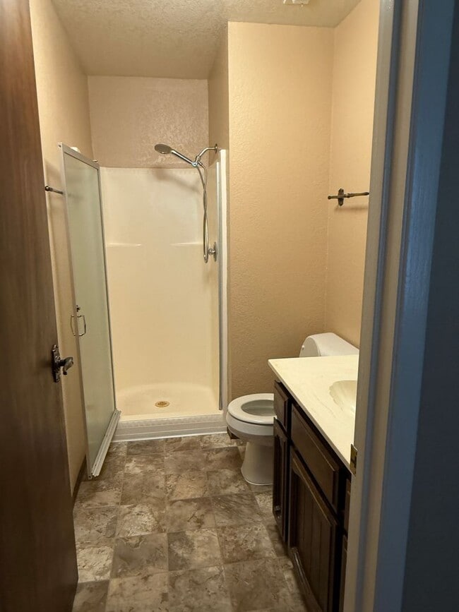 Building Photo - Charming 2-Bed, 2-Bath Condo in Auburn – Great Location & Move-In Ready