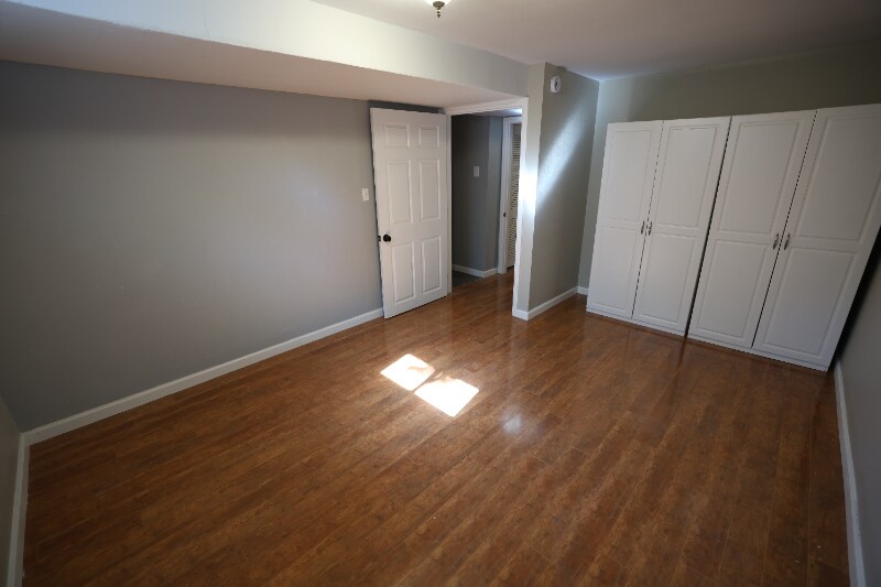 Building Photo - 3233 Meade St
