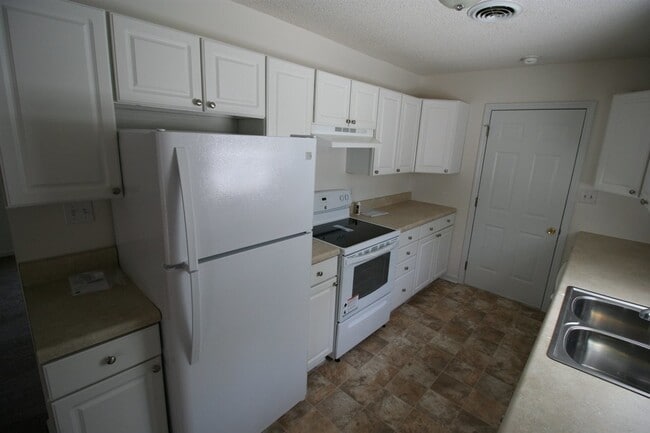 Building Photo - 1214 Brynn Marr Rd