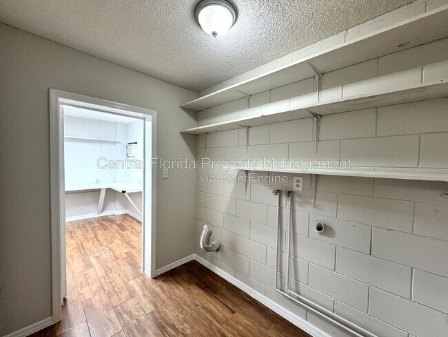 Building Photo - 659 Elderwood Ct