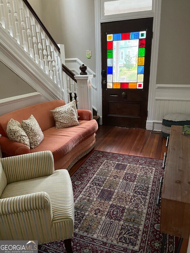 Building Photo - 875 Orange Terrace