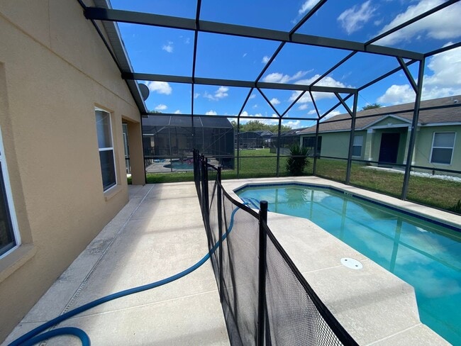 Building Photo - Pool Home for Rent