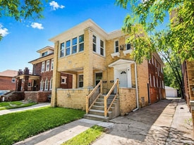 Building Photo - 2509 Gladstone St