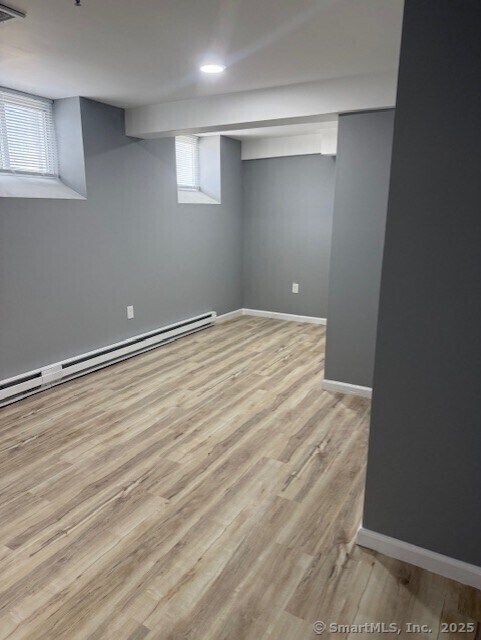 Building Photo - 223 Meadow St