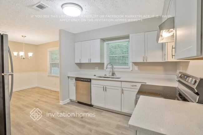 Building Photo - 590 Kenridge Cir