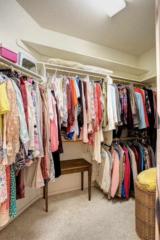 Building Photo - 872 E Green Acres Dr