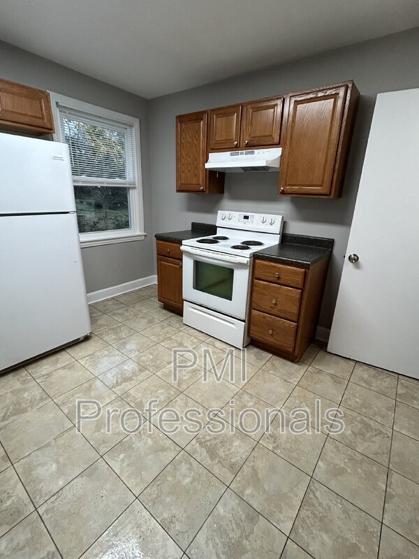 Building Photo - 2905 Ironwood Dr