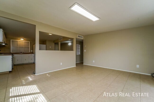 Building Photo - 6949 E Casey Pl