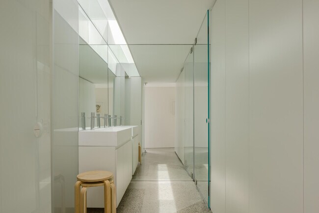 Building Photo - 483 Sandpiper St