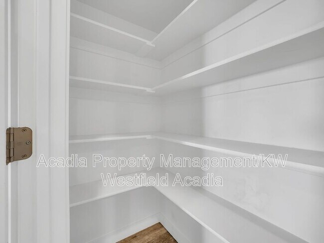 Building Photo - 14844 S Trap Rock Way