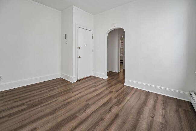 Building Photo - 154 W 29th St