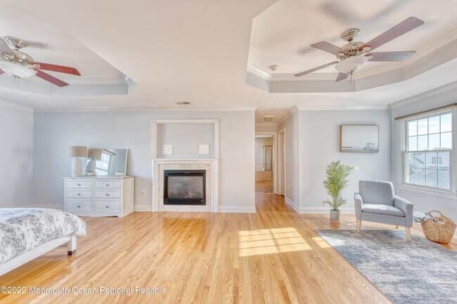 Building Photo - 322 Broadway