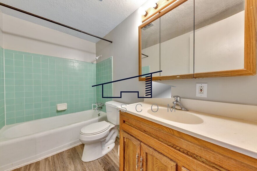 Building Photo - 800 State St