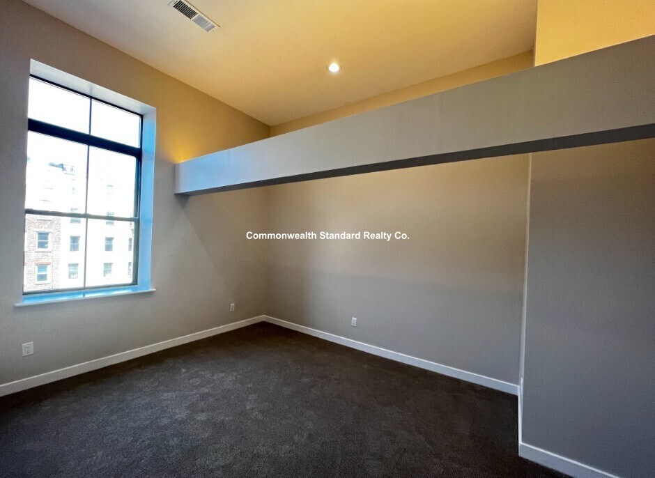 Building Photo - 1661-1663 Washington St. Unit 308