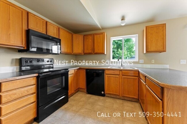 Building Photo - 1613 Pirate Ln