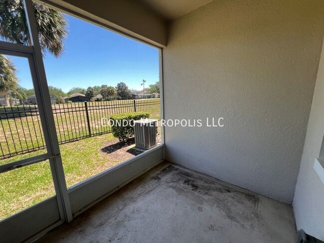 Building Photo - 1401 Priory Cir