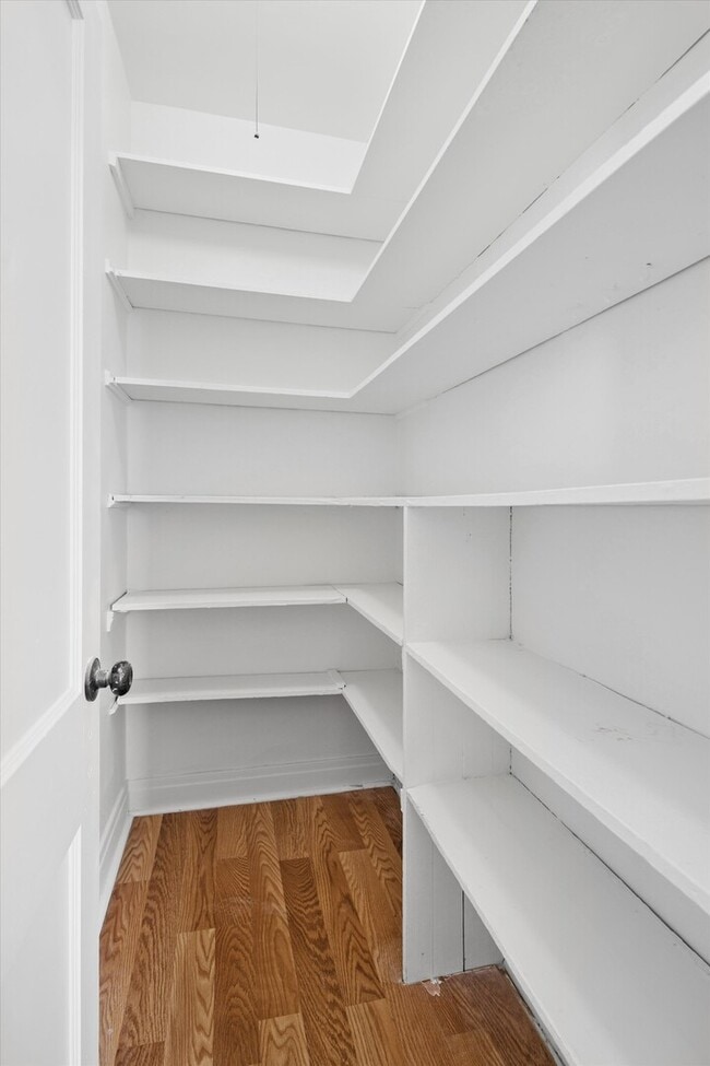 Building Photo - 1931 N Kostner Ave