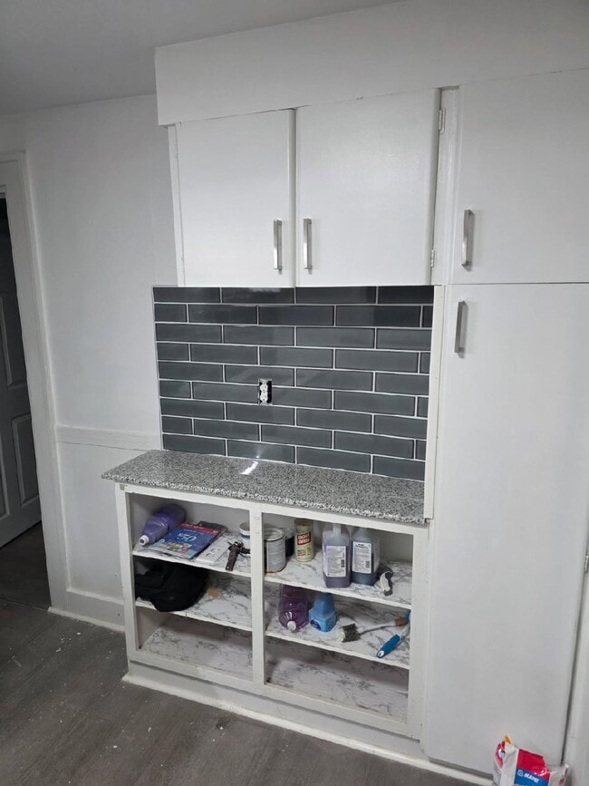 Building Photo - 35 Buffalo St