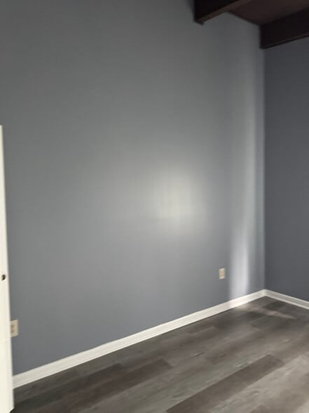 Building Photo - 11346 Cherry Hill Rd