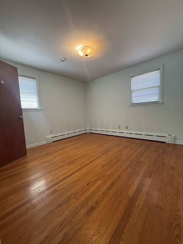 Building Photo - 164 Terrace Ave