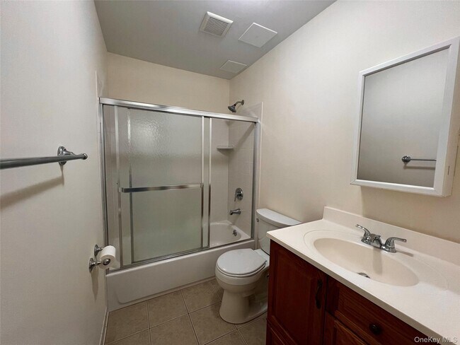 Building Photo - 20-22-22 Williams St