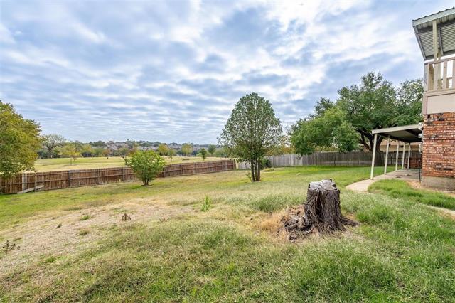 Building Photo - 4212 Village Green Dr