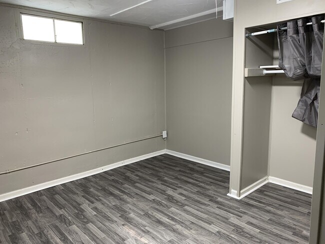 Building Photo - 5538 N 65th St