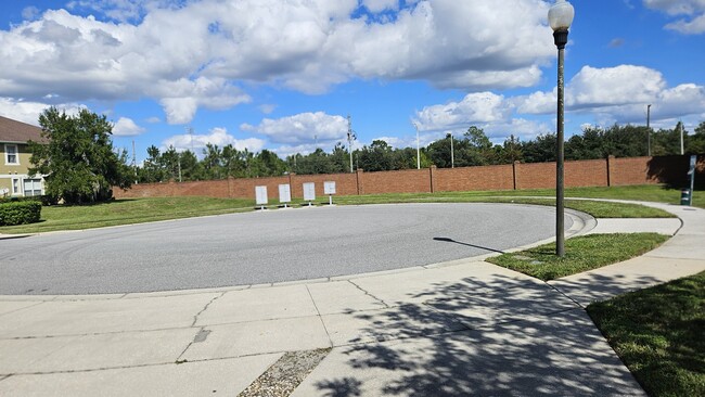 Building Photo - 10962 Derringer Dr