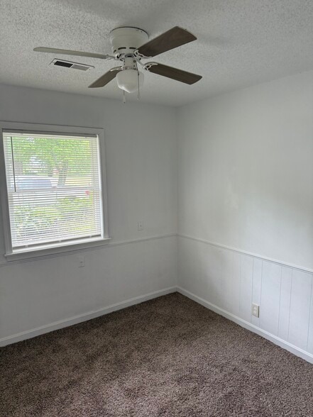 Building Photo - 6523 Heathervale Ct