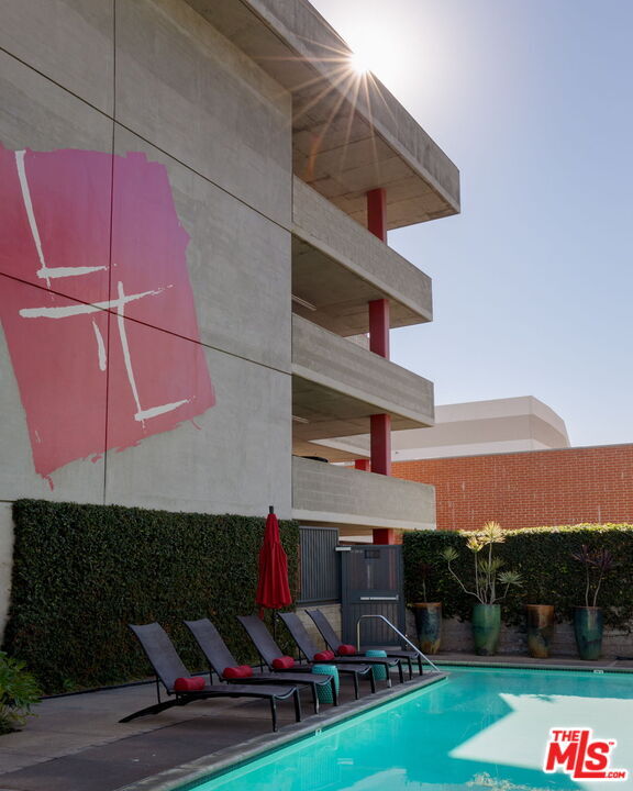 Building Photo - 420 San Pedro St