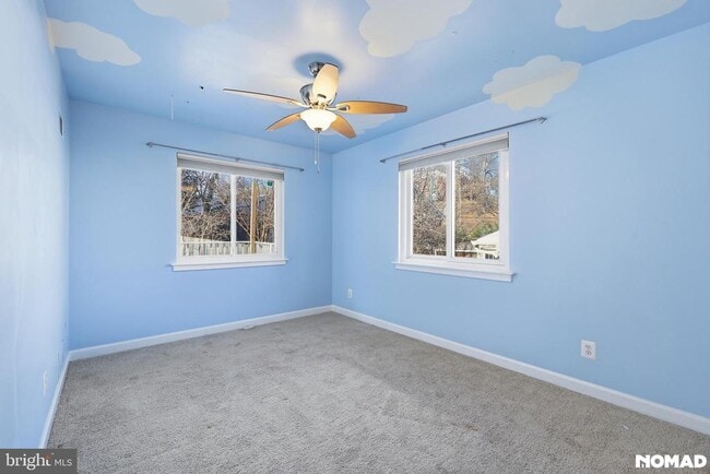 Building Photo - 303 Mansfield Rd