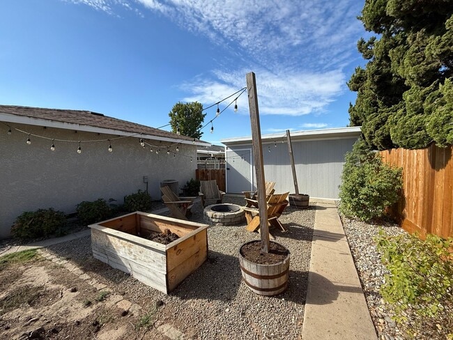 Building Photo - Updated 3-bedroom single story in Oakdale!
