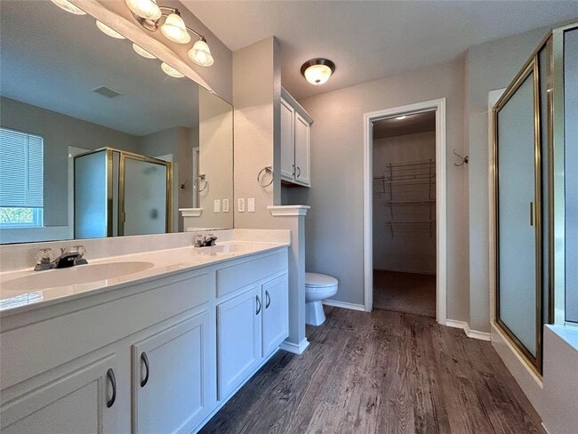Building Photo - 1104 Doras Dr