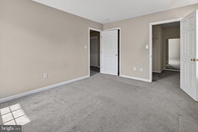 Building Photo - 507 S Fairview St