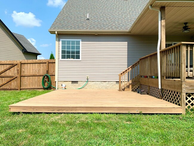 Building Photo - 3734 Silver Fox Ct