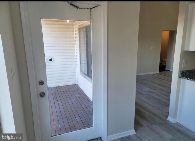 Building Photo - 9565 Battery Heights Blvd