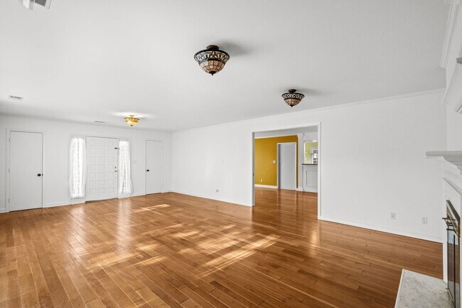 Building Photo - 3-Bedroom | 3.5-Bath Home for Rent in The Dunes – Myrtle Beach