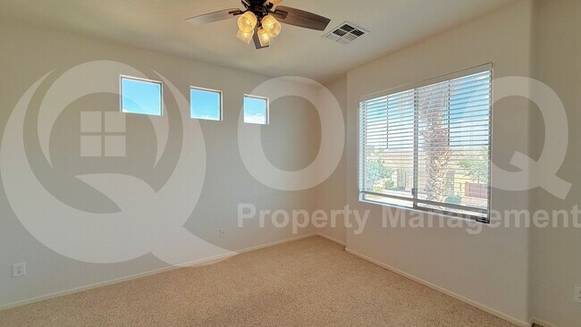 Building Photo - 3316 E Kingbird Pl