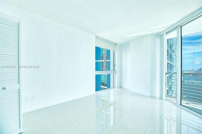 Building Photo - 325 S Biscayne Blvd