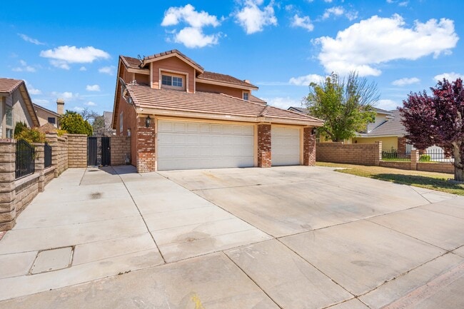 Building Photo - 45322 Pickford Ave