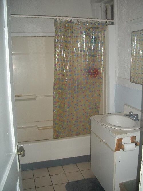 Building Photo - 463 Park Dr