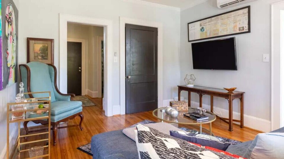 Building Photo - 800 Magnolia Ave