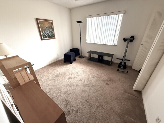 Building Photo - 14307 Bedford Dr