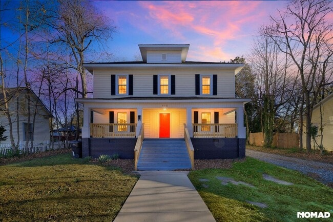 Primary Photo - 512 Maple Ave