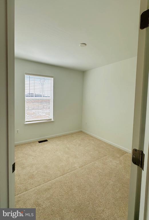 Building Photo - 58 Bolingbroke Wy