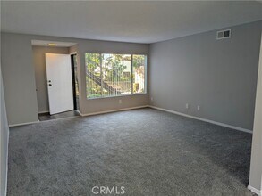 Building Photo - 17031 Pinehurst Ln