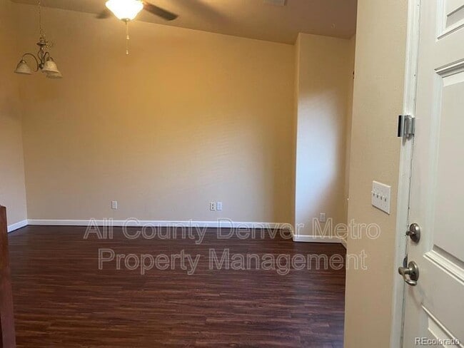 Building Photo - 5014 Everett St