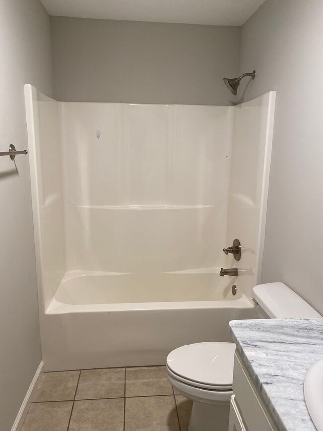 Building Photo - Split Floorplan Nestled off S. Lamar on Pe...